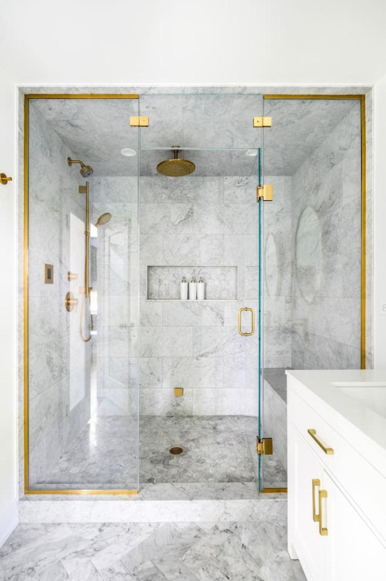 Spacious, Luxury Renovated Home With 4 Kings, Firepit Glen Ellyn Buitenkant foto