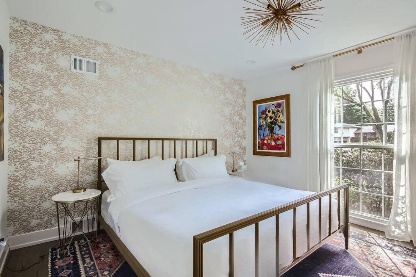 Spacious, Luxury Renovated Home With 4 Kings, Firepit Glen Ellyn Buitenkant foto