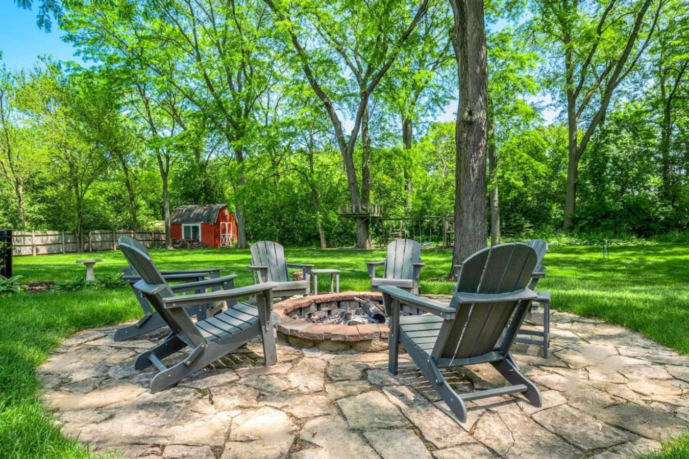 Spacious, Luxury Renovated Home With 4 Kings, Firepit Glen Ellyn Buitenkant foto